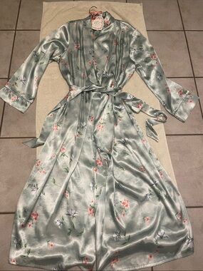 Inner Most Satin Light Sage Floral Long Robe